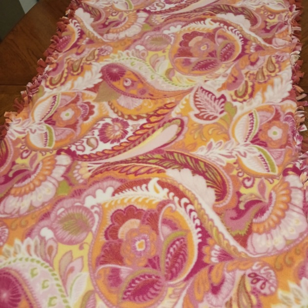 Coral paisley adult fleece throw